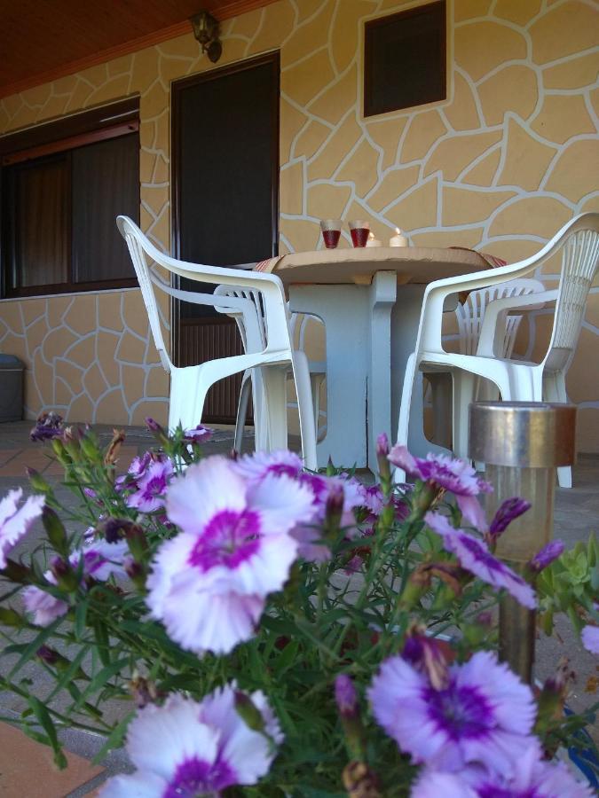 Farma Giannis Apartment Sarti Bagian luar foto