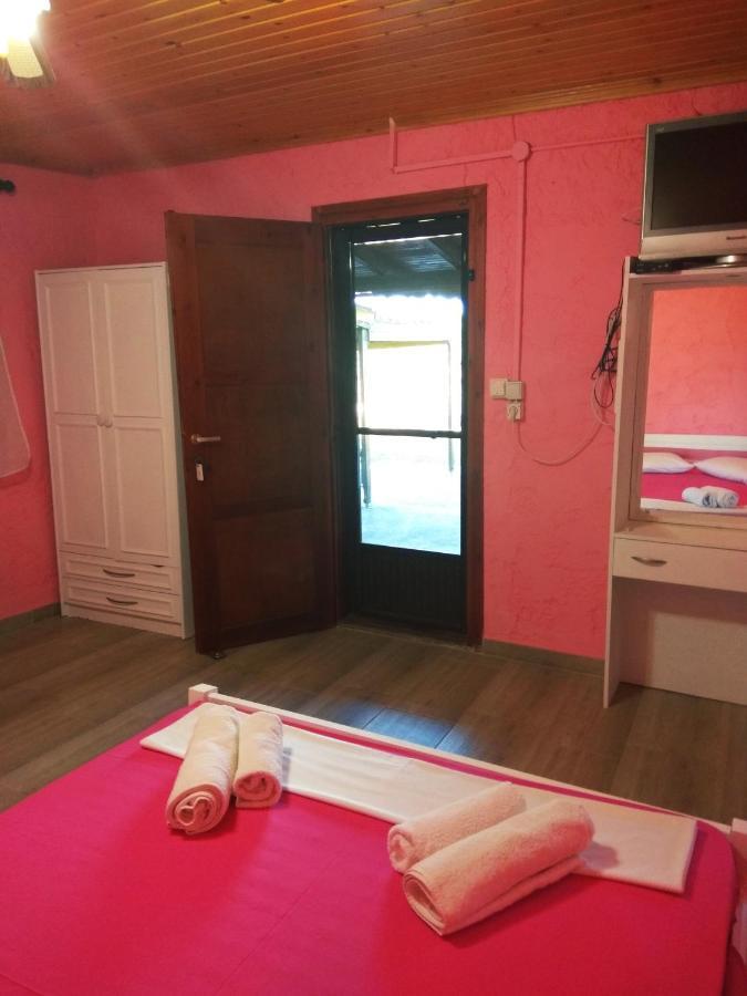 Farma Giannis Apartment Sarti Bagian luar foto