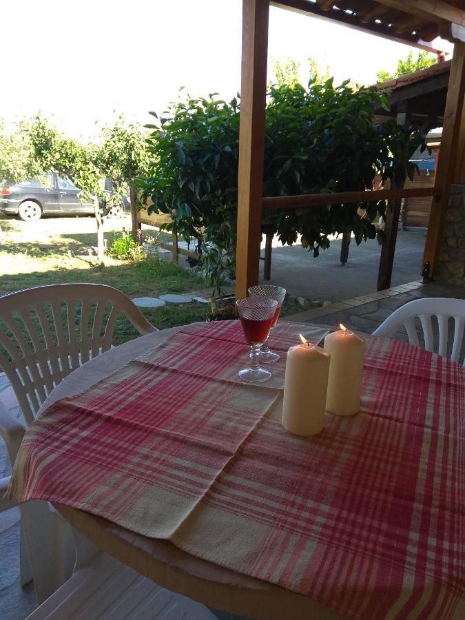 Farma Giannis Apartment Sarti Bagian luar foto