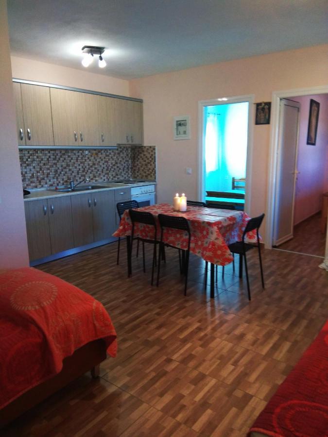 Farma Giannis Apartment Sarti Bagian luar foto